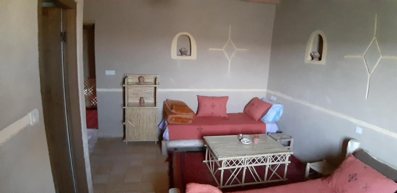 Kasbah Izoran Hotel มิเดลท์ ภายนอก รูปภาพ