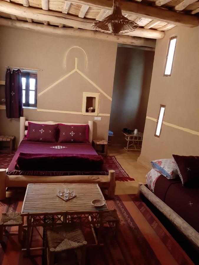 Kasbah Izoran Hotel มิเดลท์ ภายนอก รูปภาพ
