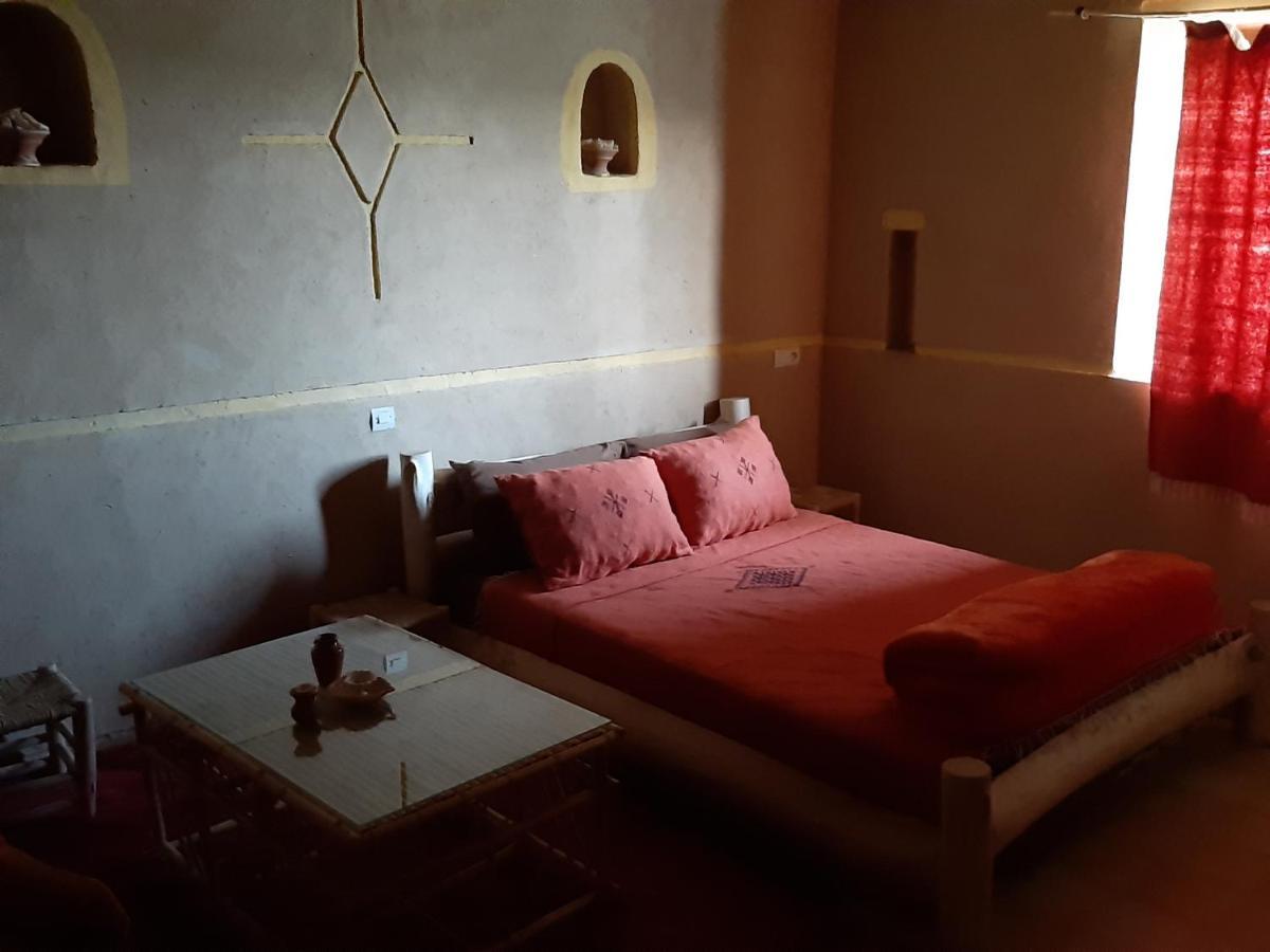 Kasbah Izoran Hotel มิเดลท์ ภายนอก รูปภาพ