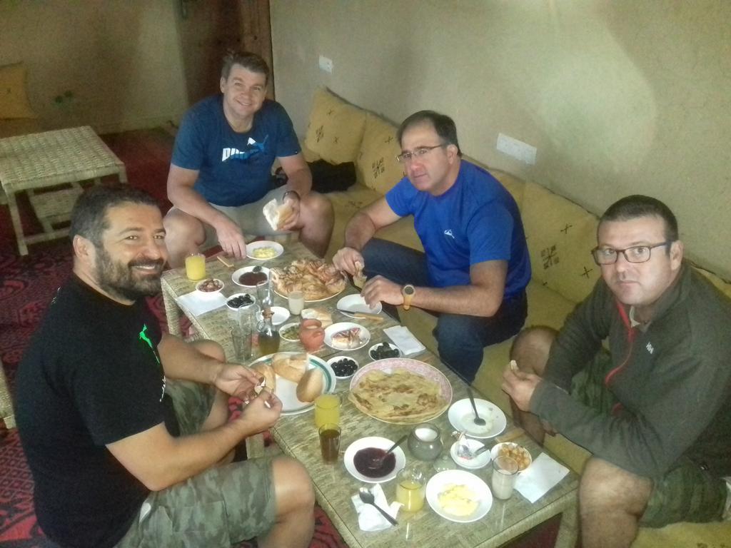 Kasbah Izoran Hotel มิเดลท์ ภายนอก รูปภาพ