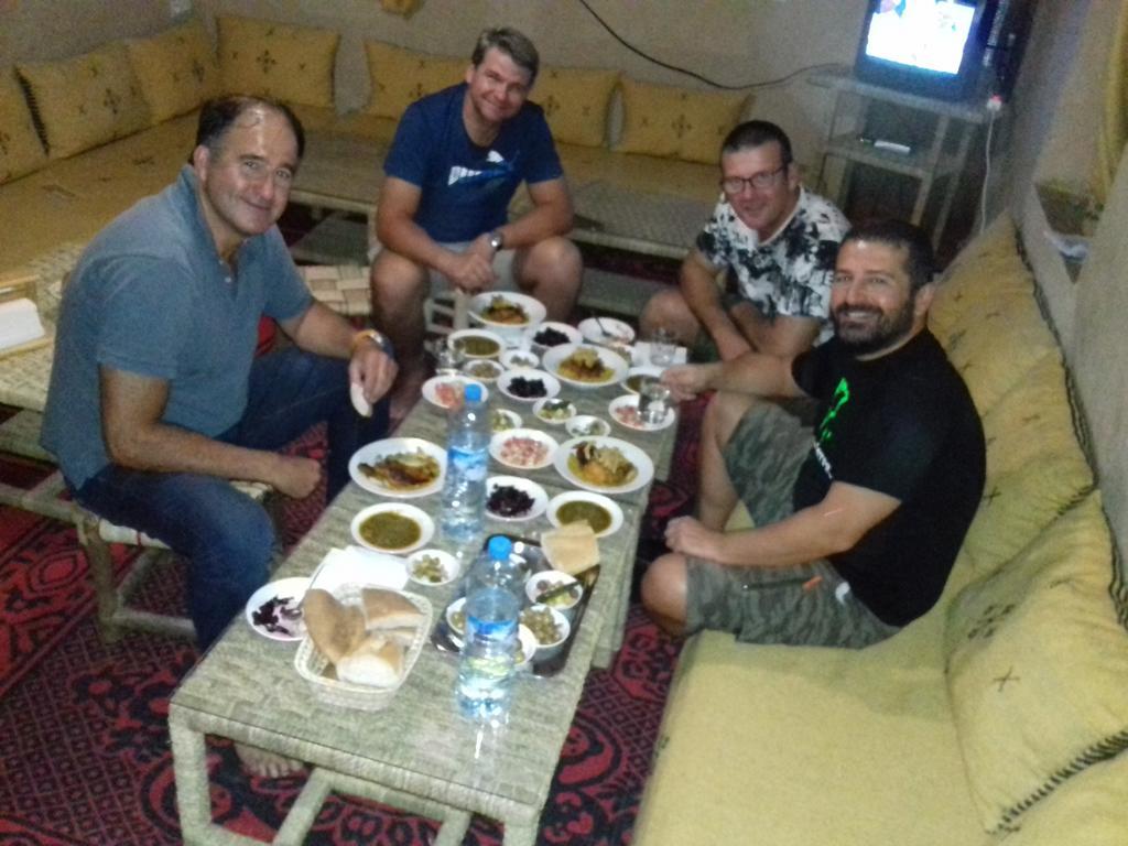 Kasbah Izoran Hotel มิเดลท์ ภายนอก รูปภาพ