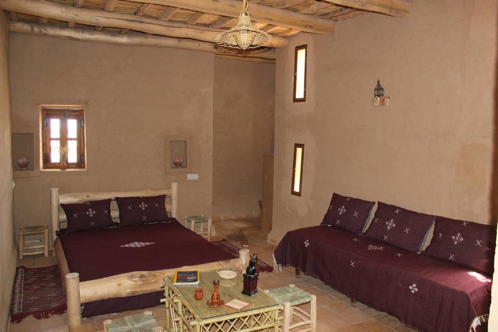 Kasbah Izoran Hotel มิเดลท์ ภายนอก รูปภาพ
