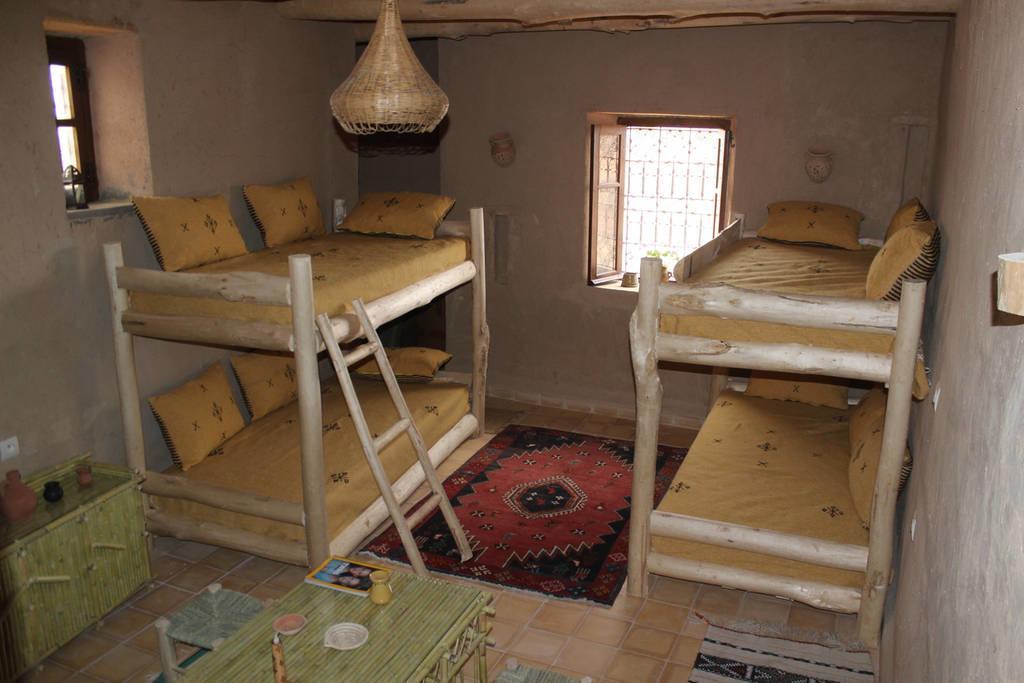 Kasbah Izoran Hotel มิเดลท์ ภายนอก รูปภาพ