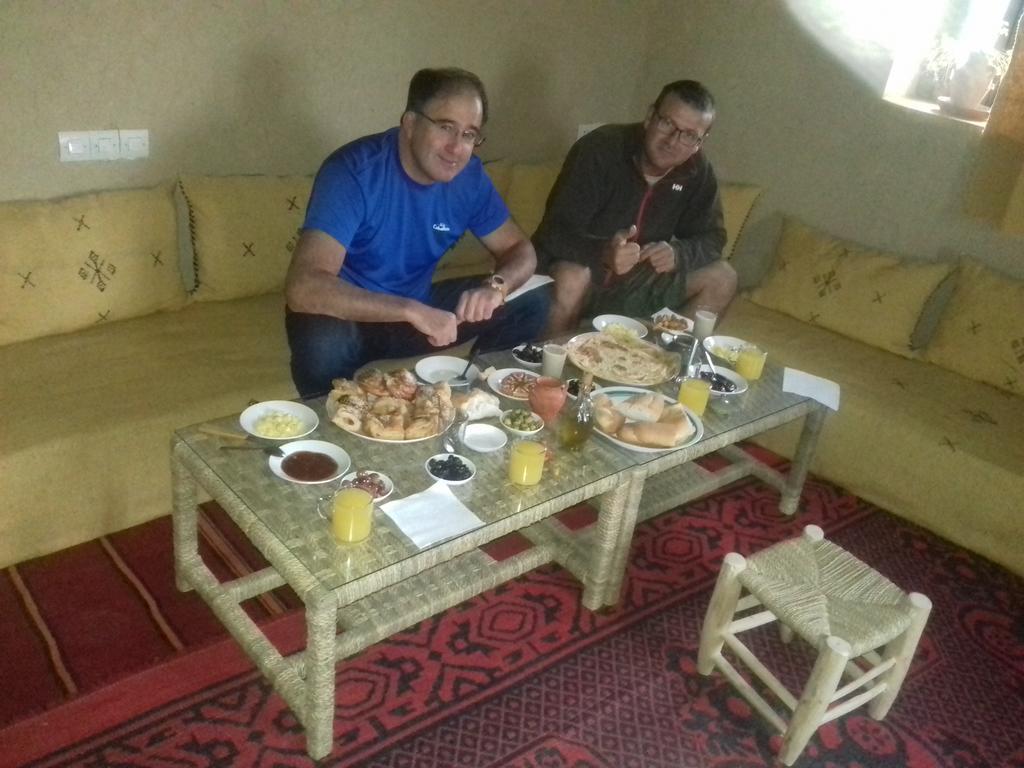 Kasbah Izoran Hotel มิเดลท์ ภายนอก รูปภาพ