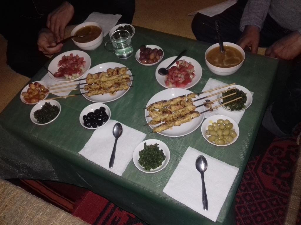 Kasbah Izoran Hotel มิเดลท์ ภายนอก รูปภาพ