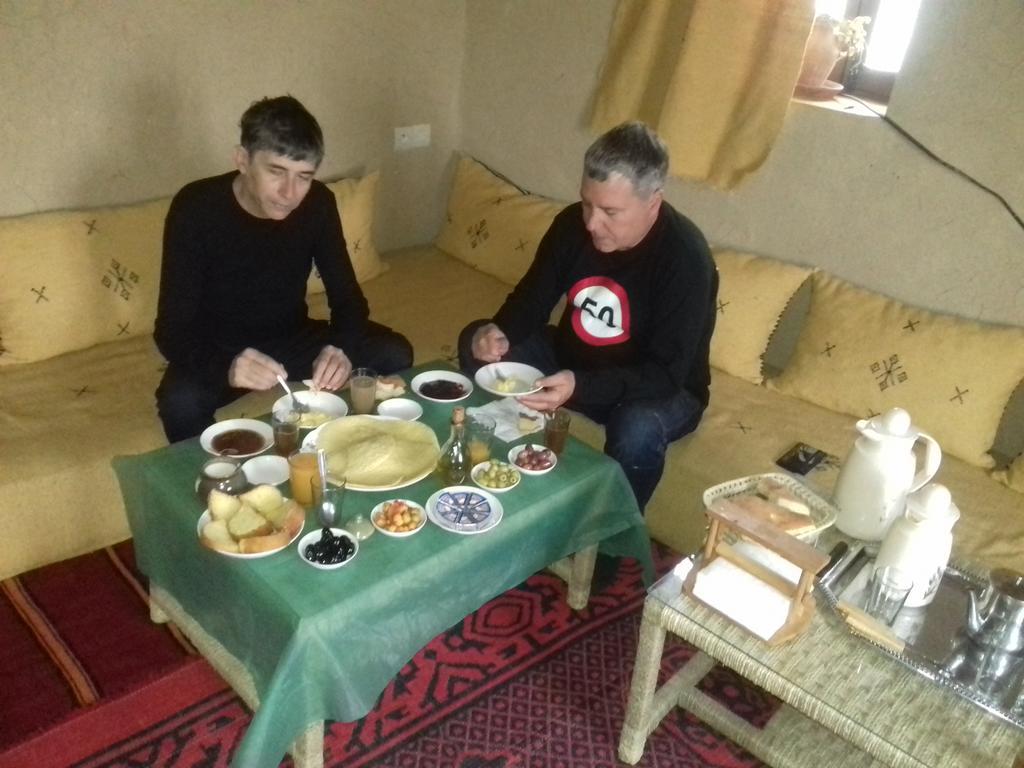 Kasbah Izoran Hotel มิเดลท์ ภายนอก รูปภาพ