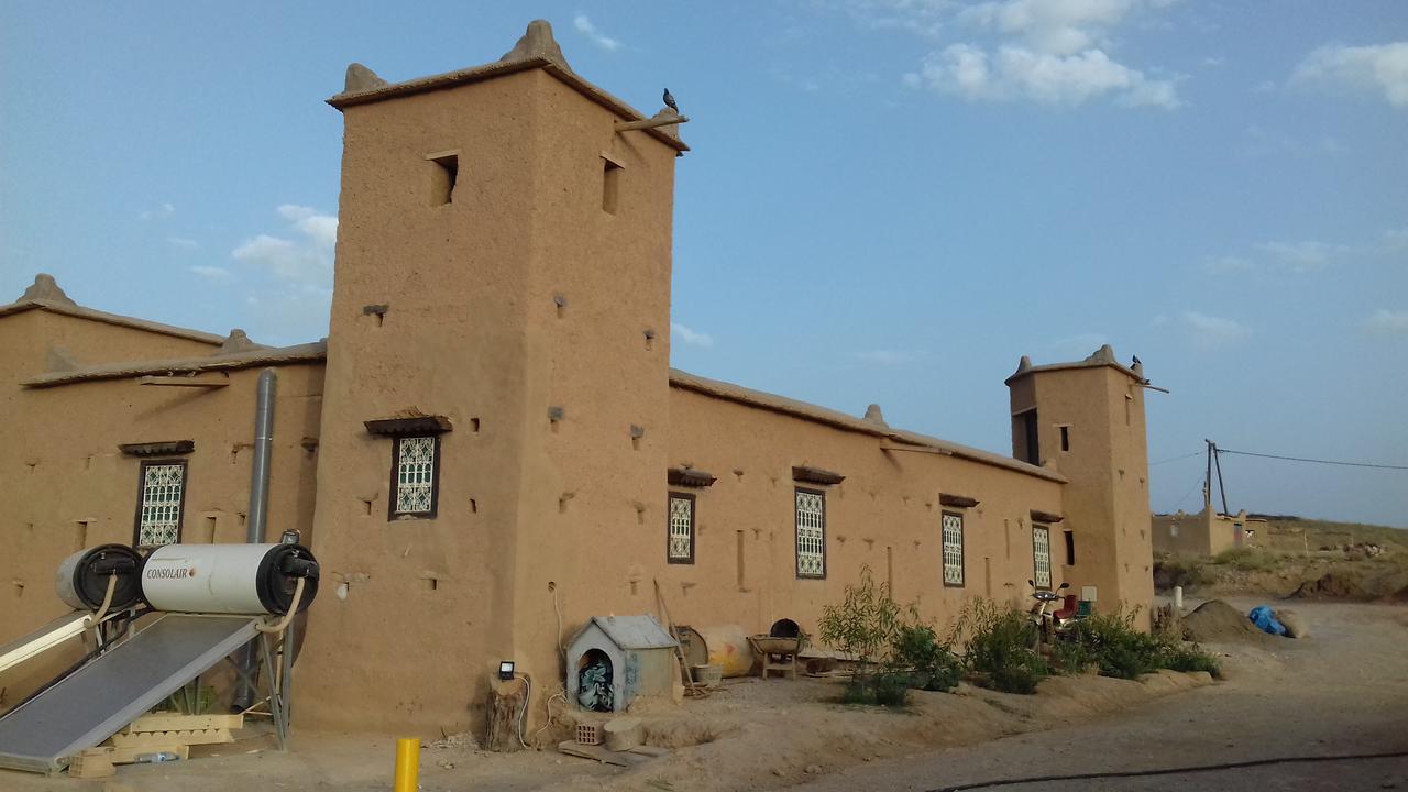 Kasbah Izoran Hotel มิเดลท์ ภายนอก รูปภาพ
